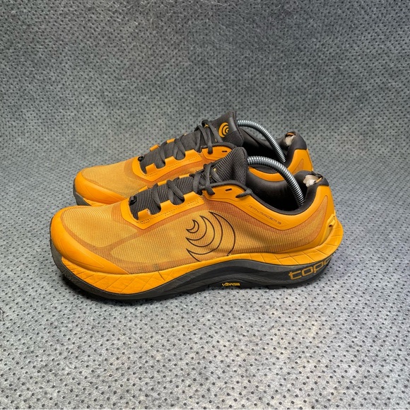 Topo Athletic  MTN Racer 3 Orange Running Shoes Size 9 Men’s. - Picture 1 of 10